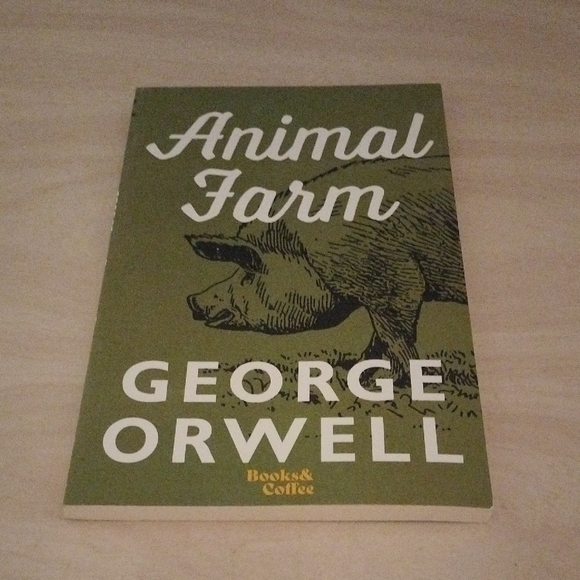 Green Animal Farm Book - Picture 1 of 2